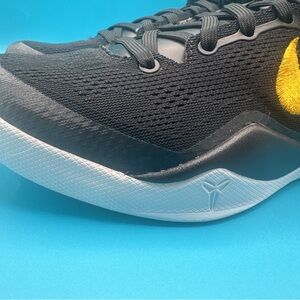 KOBE BRYANT VIII PROTRO Lakers Home Brand New !